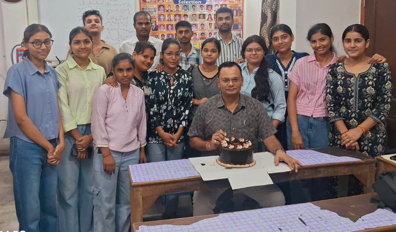 Apex Infosys में विद्यार्थियों का समूह